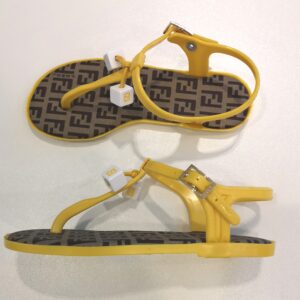 FENDI Sandali infradito gomma logo gialli - immagine 3