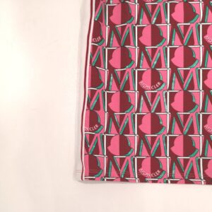 MONCLER Abito manica corta fantasia logo bambina - immagine 4