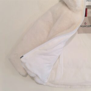 MONCLER Giubbotto in pelliccia bianca con cappuccio Candle bambina - immagine 3