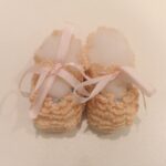 GALLO Scarpette ballerine in lana rosa con fiorellini neonata