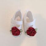 ALETTA Scarpette ballerine bianche con fiore rosso neonata