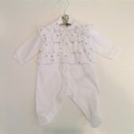 IL GUFO Tutina bianca con ruches apine neonata