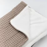 BAMBOOM Coperta Culla 100x75 - Goffrato, in bambù organico + spugna peluche - Sabbia Scuro